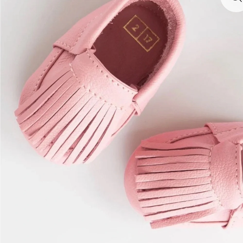 Pink Moccasins for Kids. Leather. By ili + Charlie